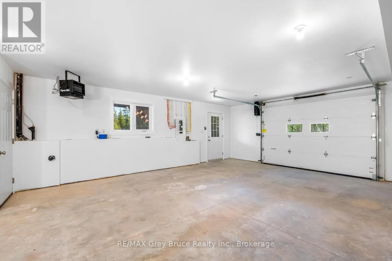 38 BAY SHORE AVENUE S