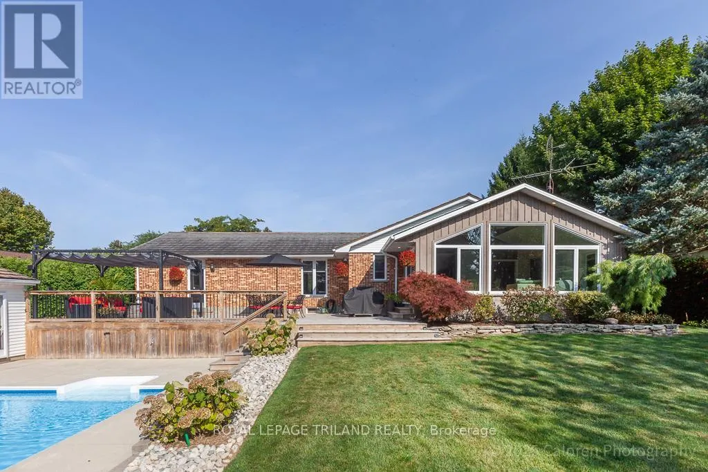 25 MONTEITH AVENUE