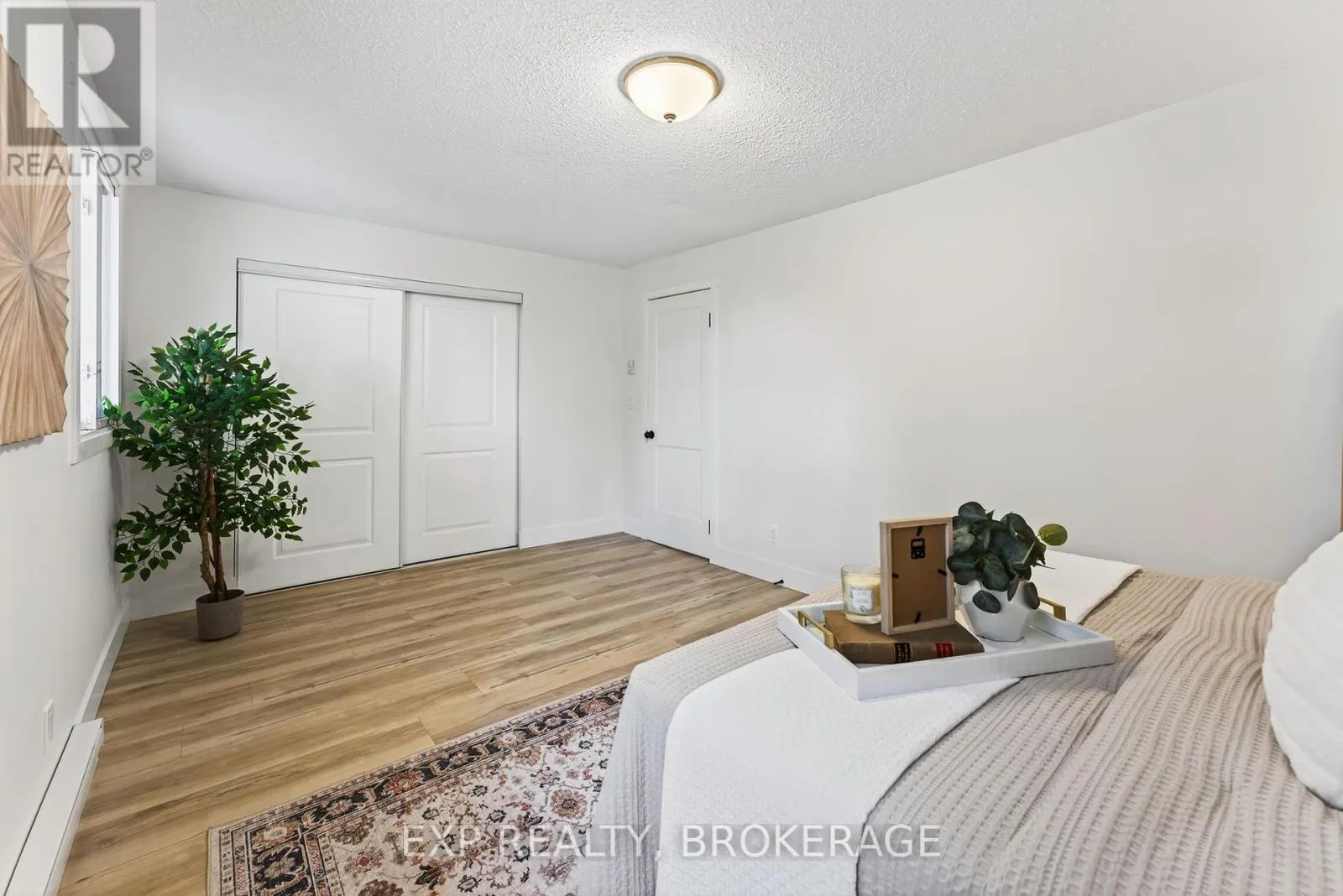 834 CEDARWOOD DRIVE