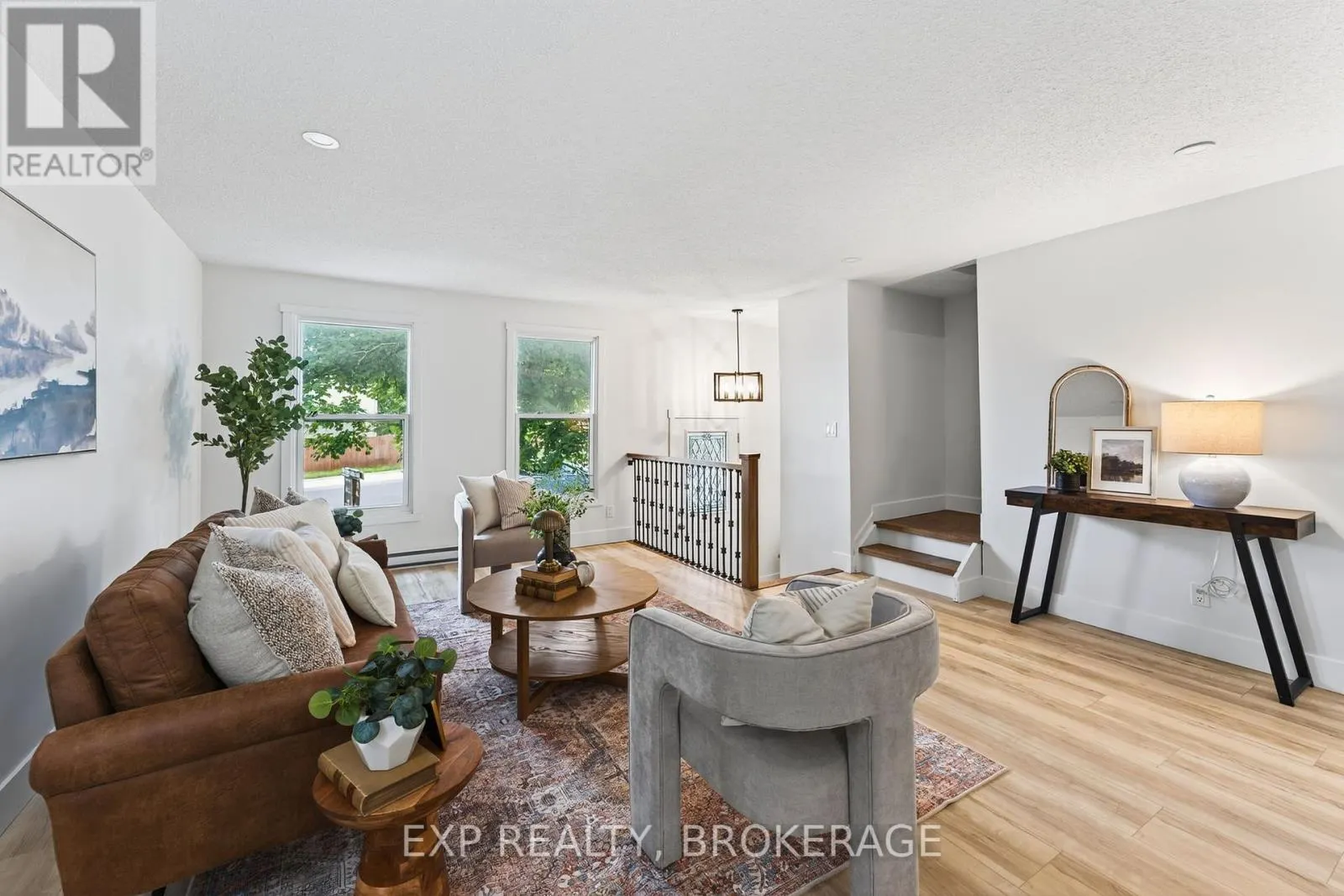 834 CEDARWOOD DRIVE