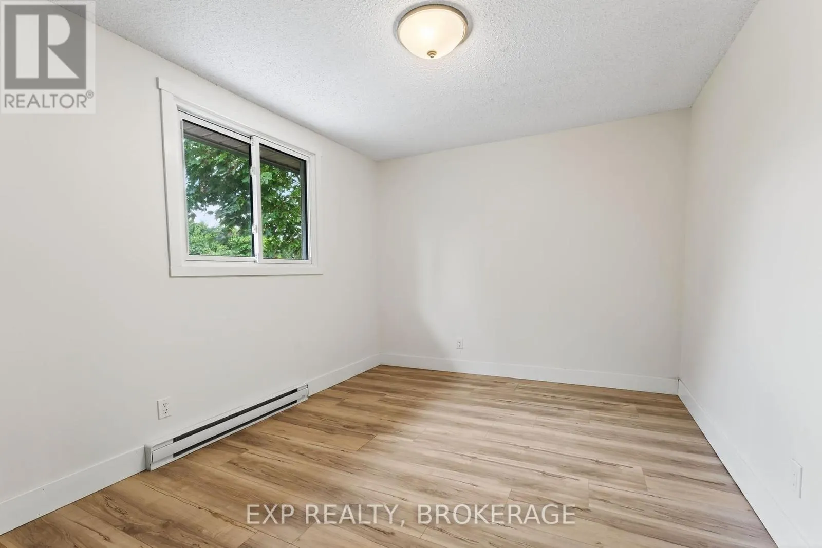 834 CEDARWOOD DRIVE