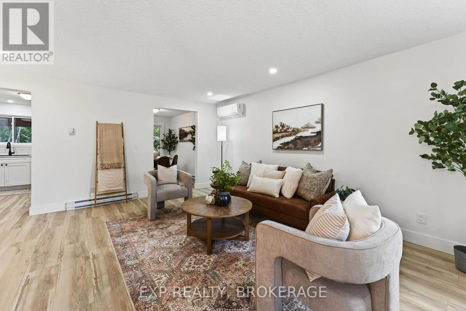 834 CEDARWOOD DRIVE