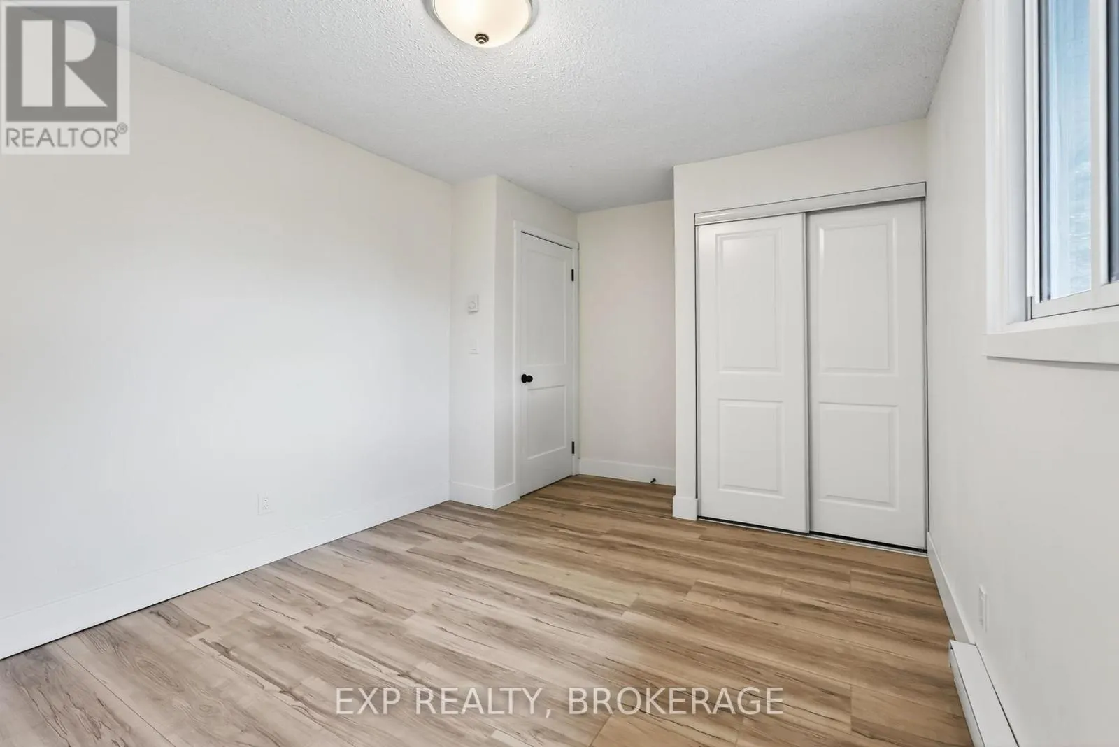 834 CEDARWOOD DRIVE