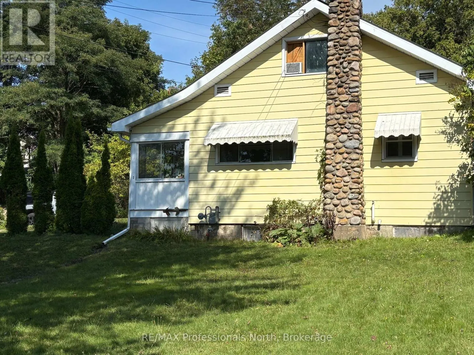 2 SOUTH FETTERLY STREET