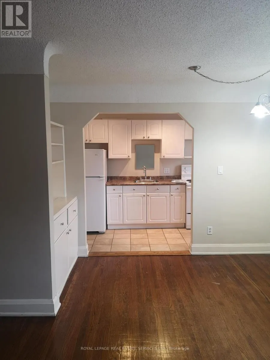 8 - 10 ROCKWOOD PLACE