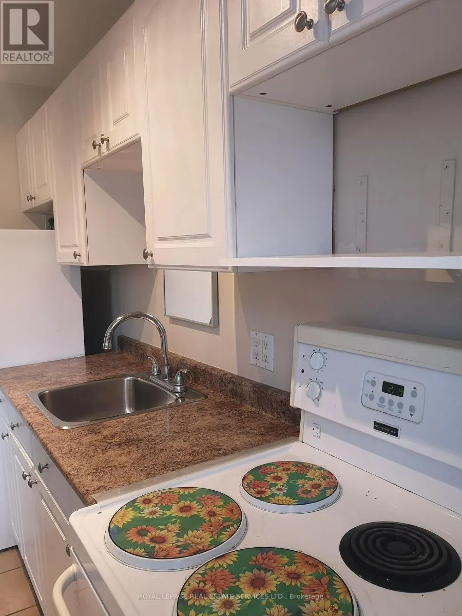 8 - 10 ROCKWOOD PLACE