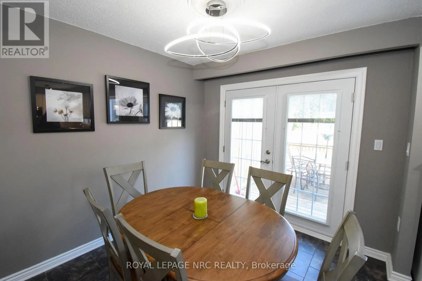 23 GREYSTONE CRESCENT