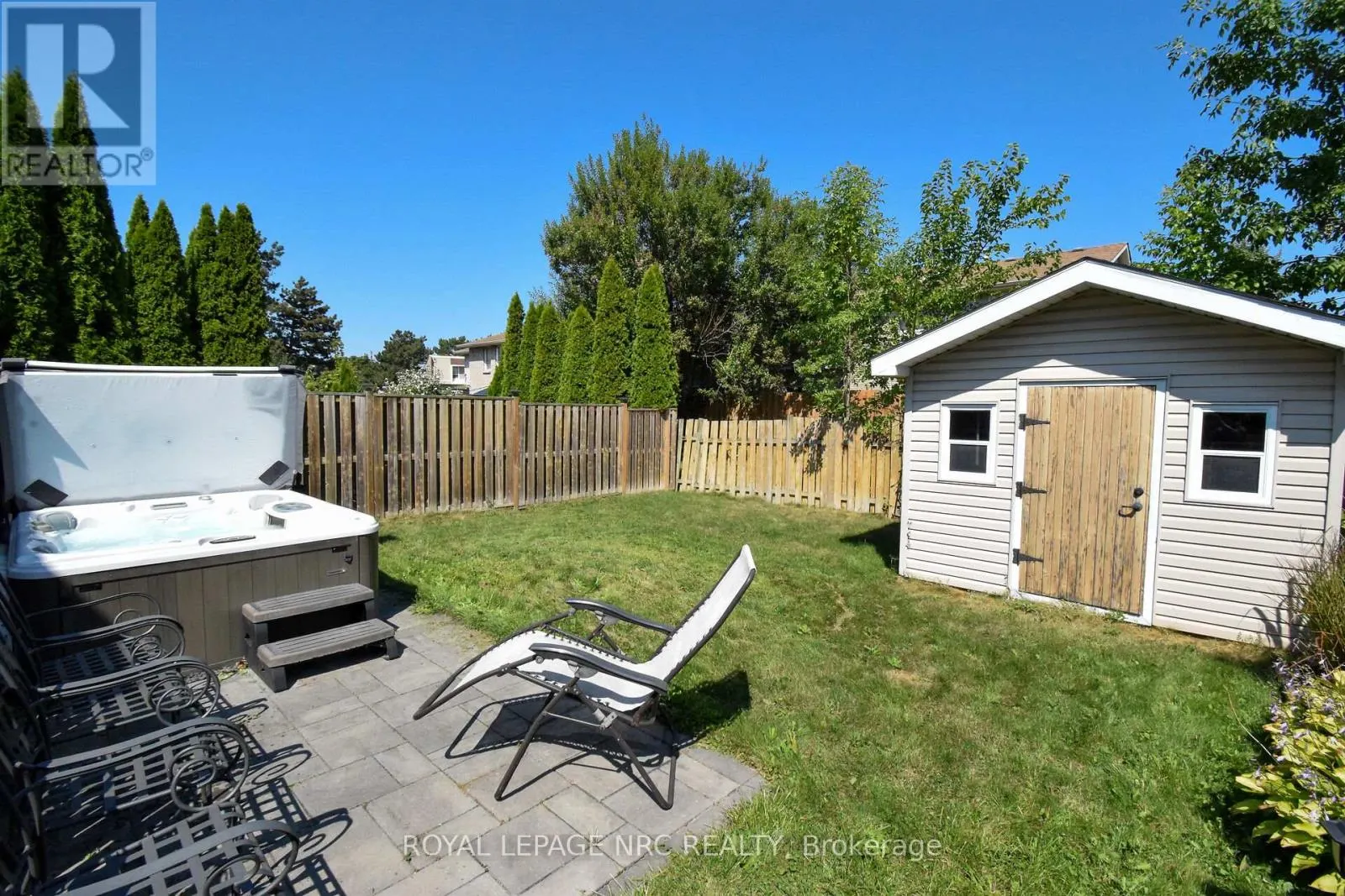 23 GREYSTONE CRESCENT
