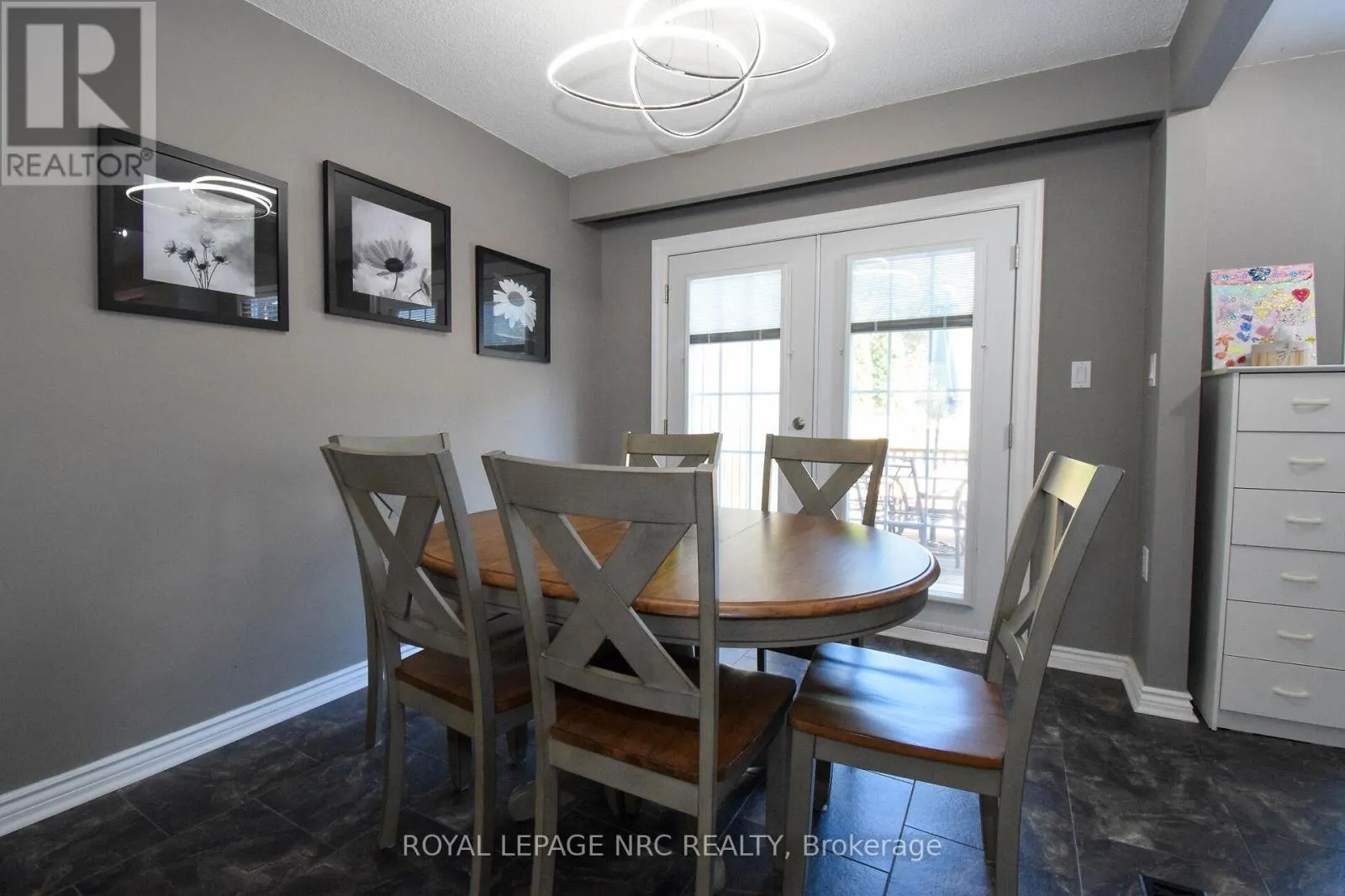 23 GREYSTONE CRESCENT