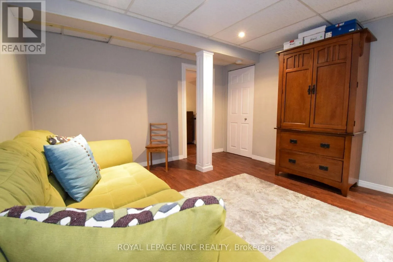 23 GREYSTONE CRESCENT