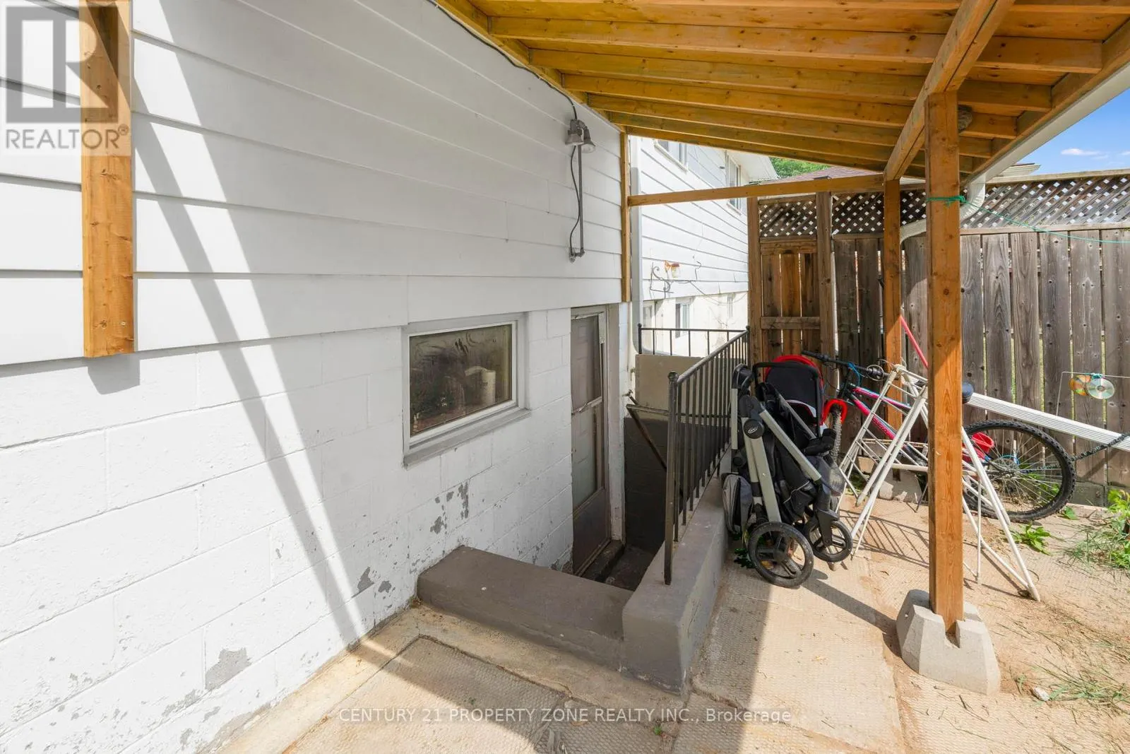 138 BERKINDALE DRIVE