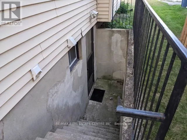 UNIT B - 55 YOUNGMAN DRIVE
