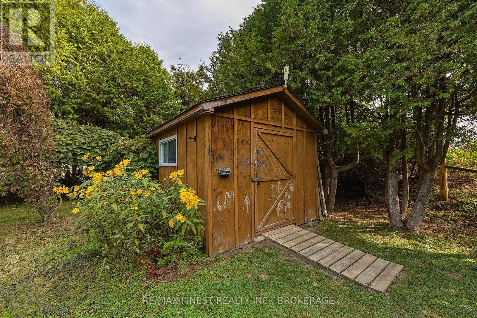 2232 MCKENDRY ROAD