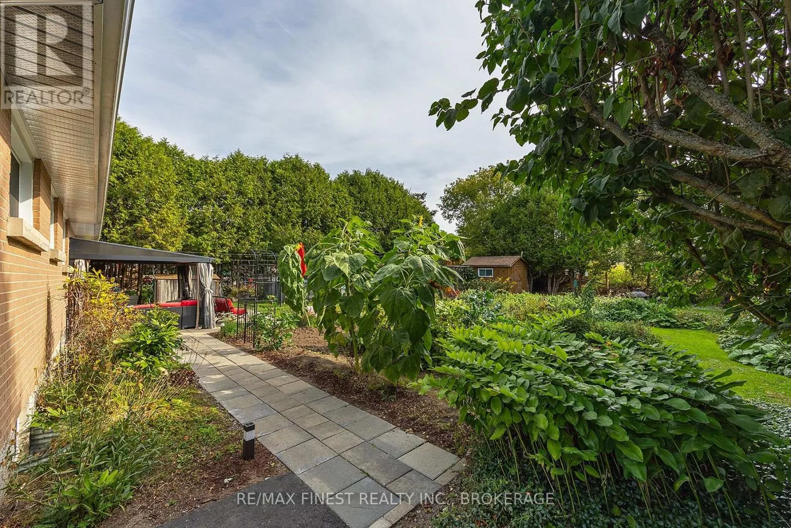 2232 MCKENDRY ROAD