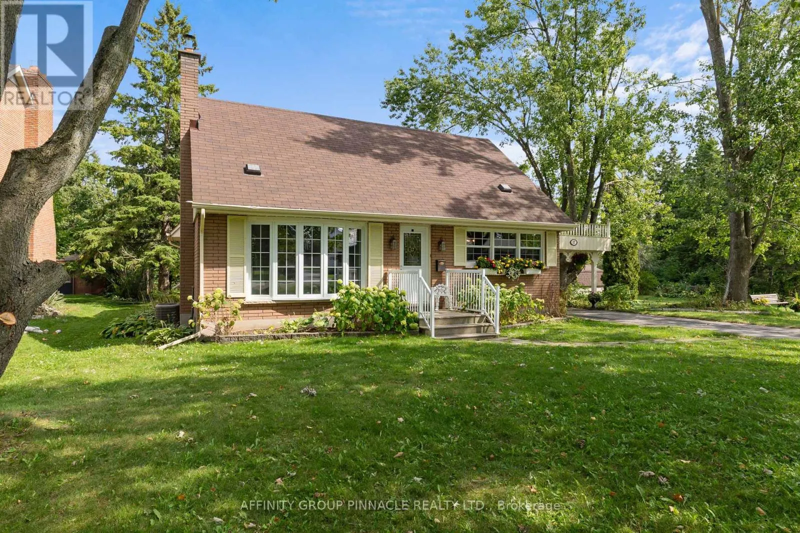 17 RICHARD AVENUE
