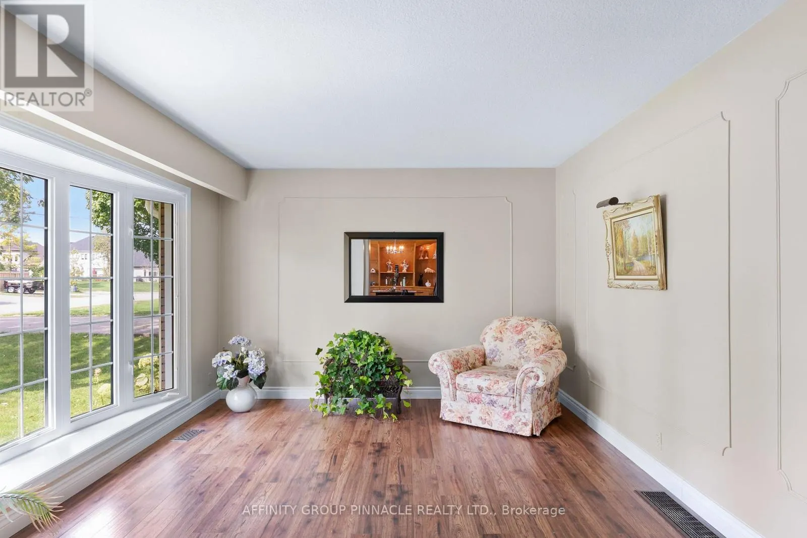 17 RICHARD AVENUE