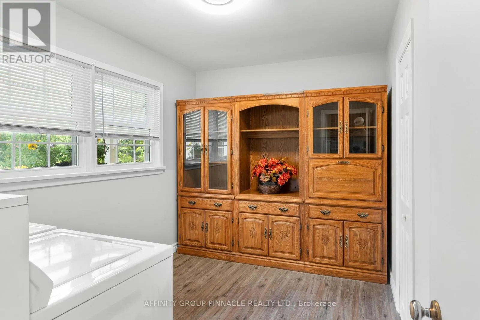 17 RICHARD AVENUE