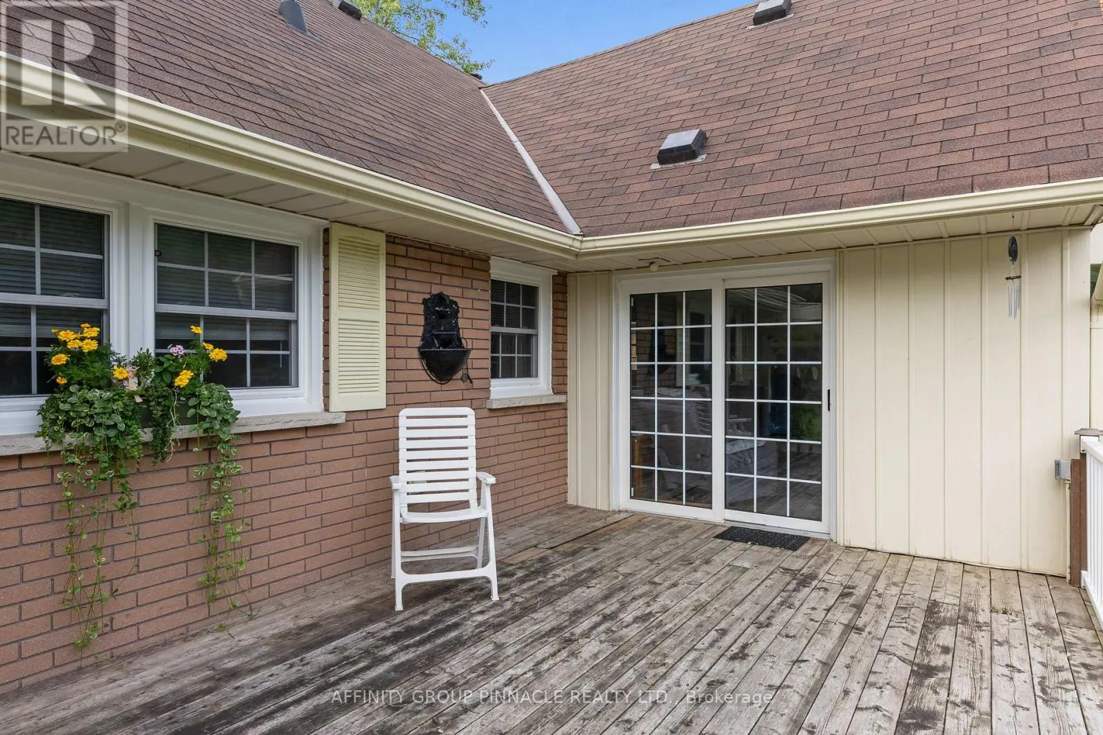 17 RICHARD AVENUE