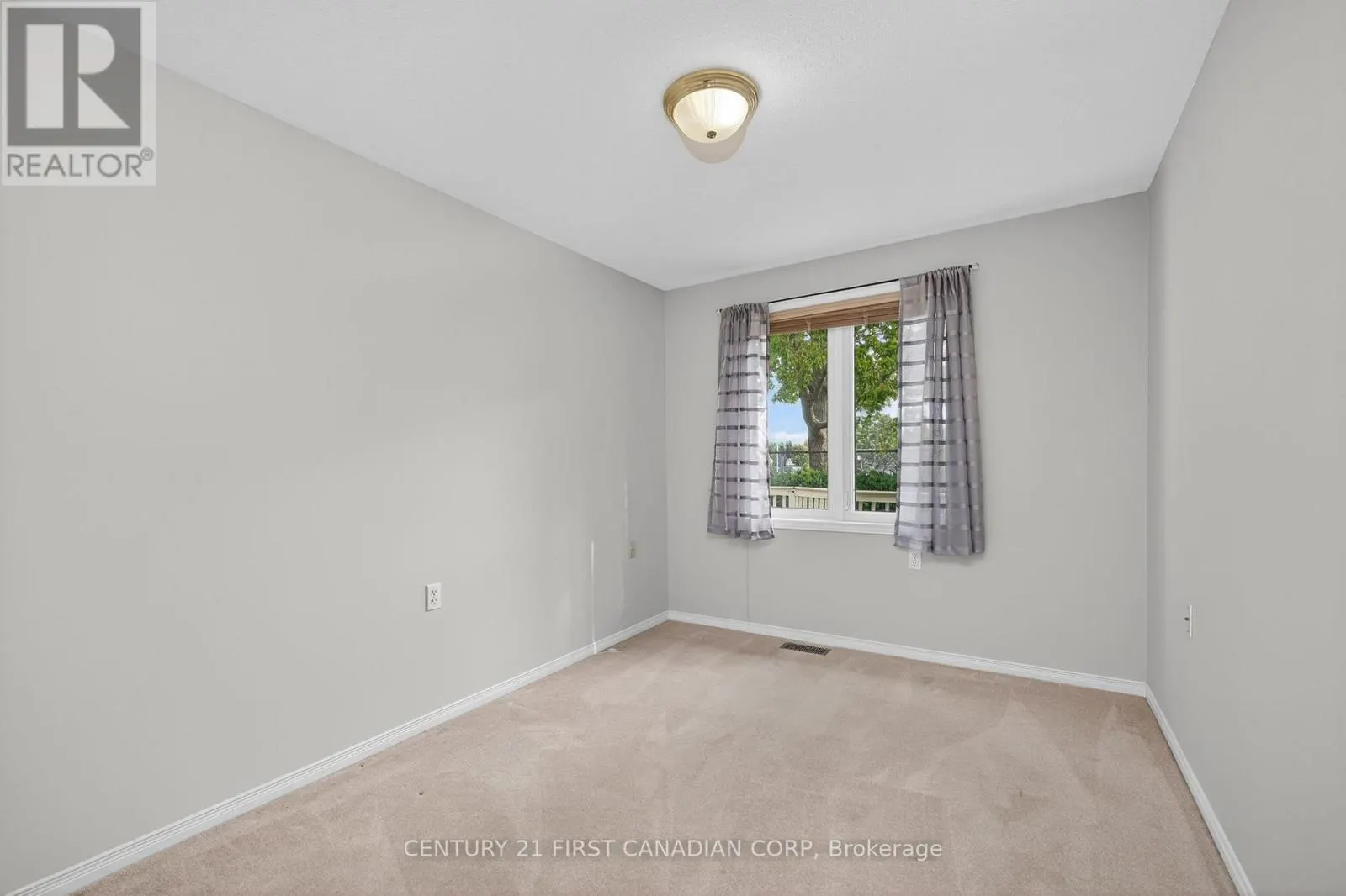 22 ILDERBROOK CIRCLE