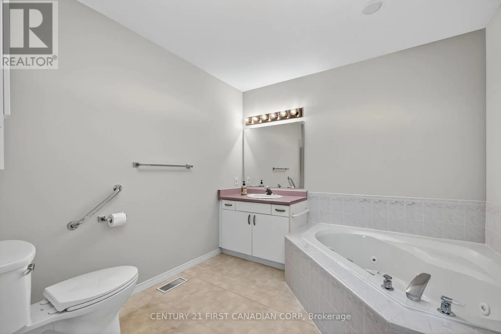 22 ILDERBROOK CIRCLE