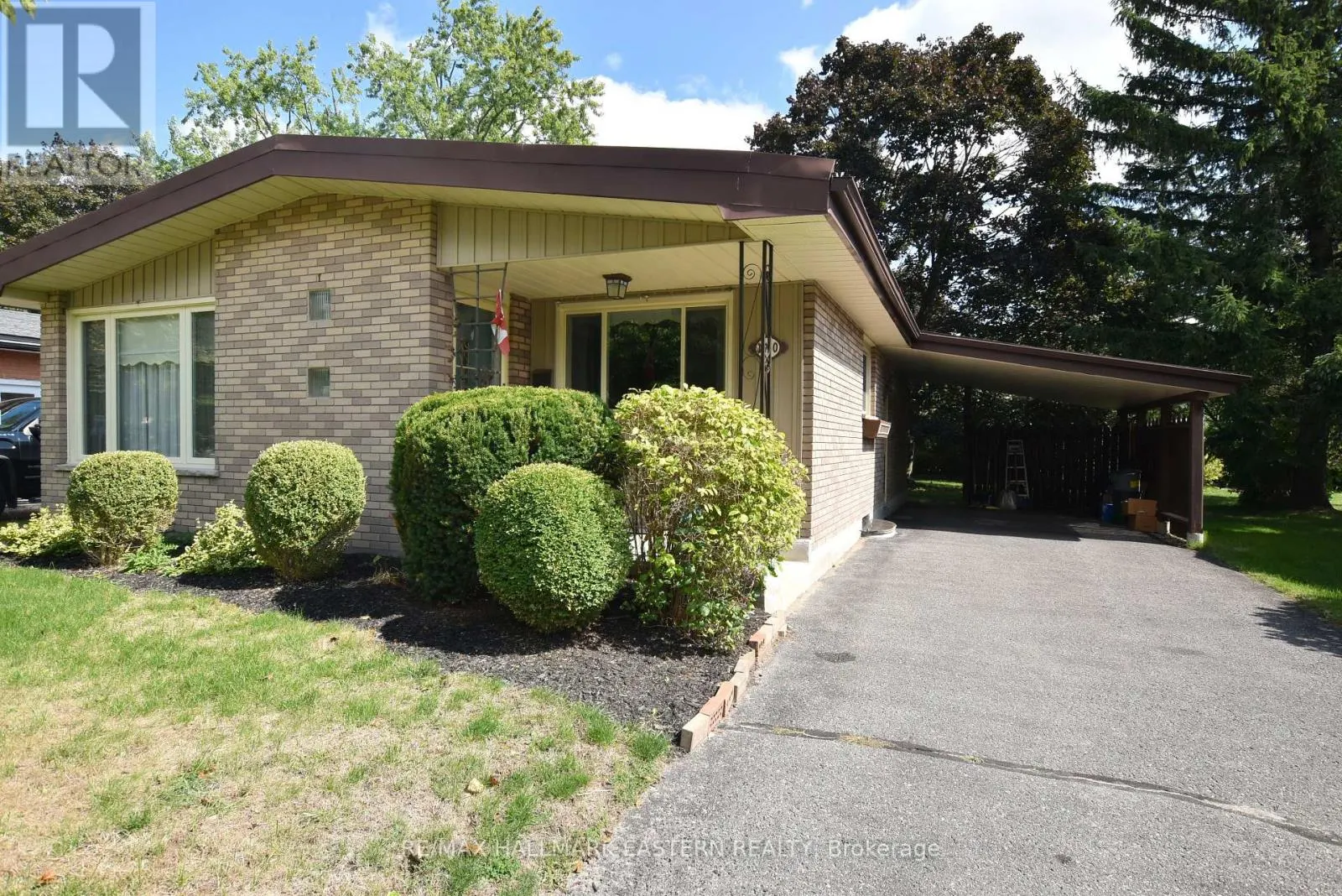 1250 FRANKLIN DRIVE