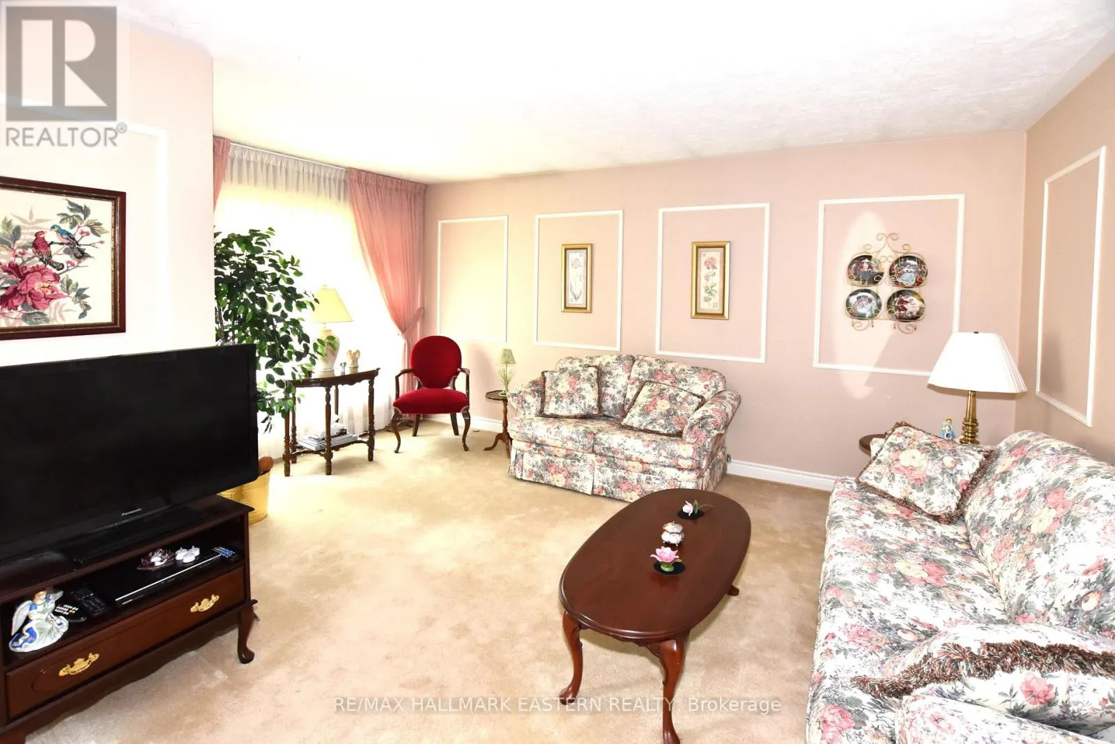 1250 FRANKLIN DRIVE