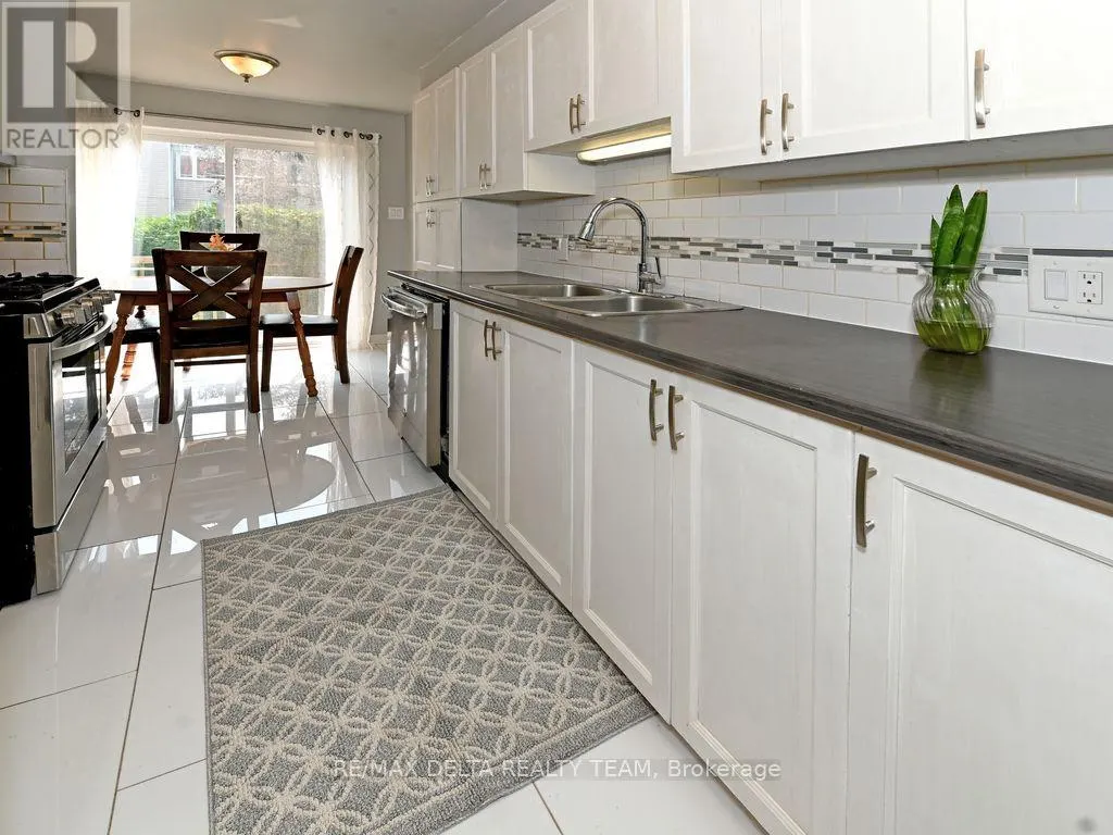 28 - 6159 HERITAGE PARK CRESCENT