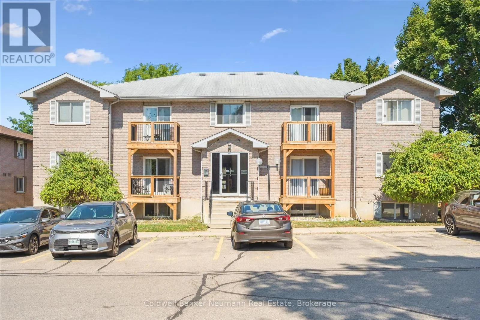 204 - 266 OVERLEA DRIVE, #204