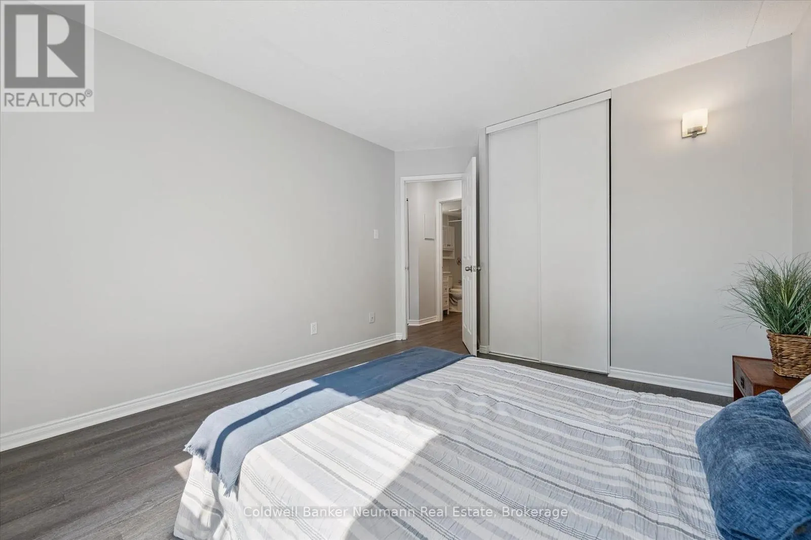 204 - 266 OVERLEA DRIVE, #204