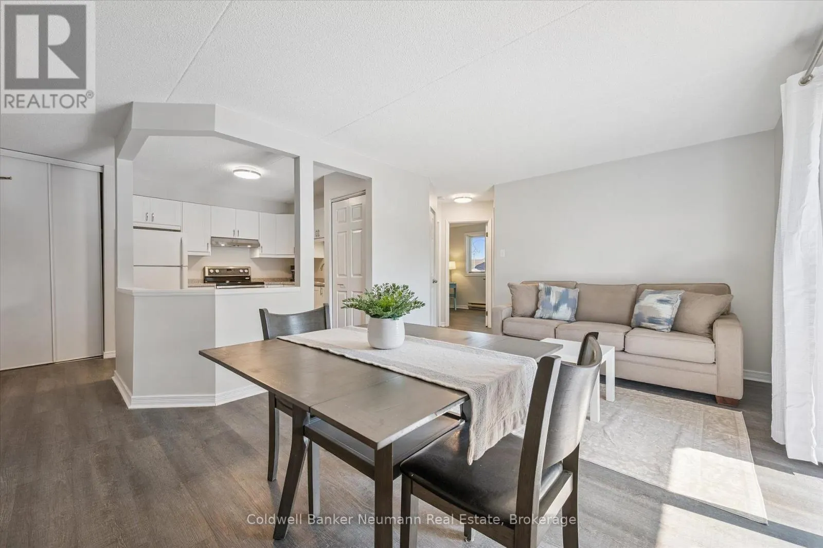 204 - 266 OVERLEA DRIVE, #204