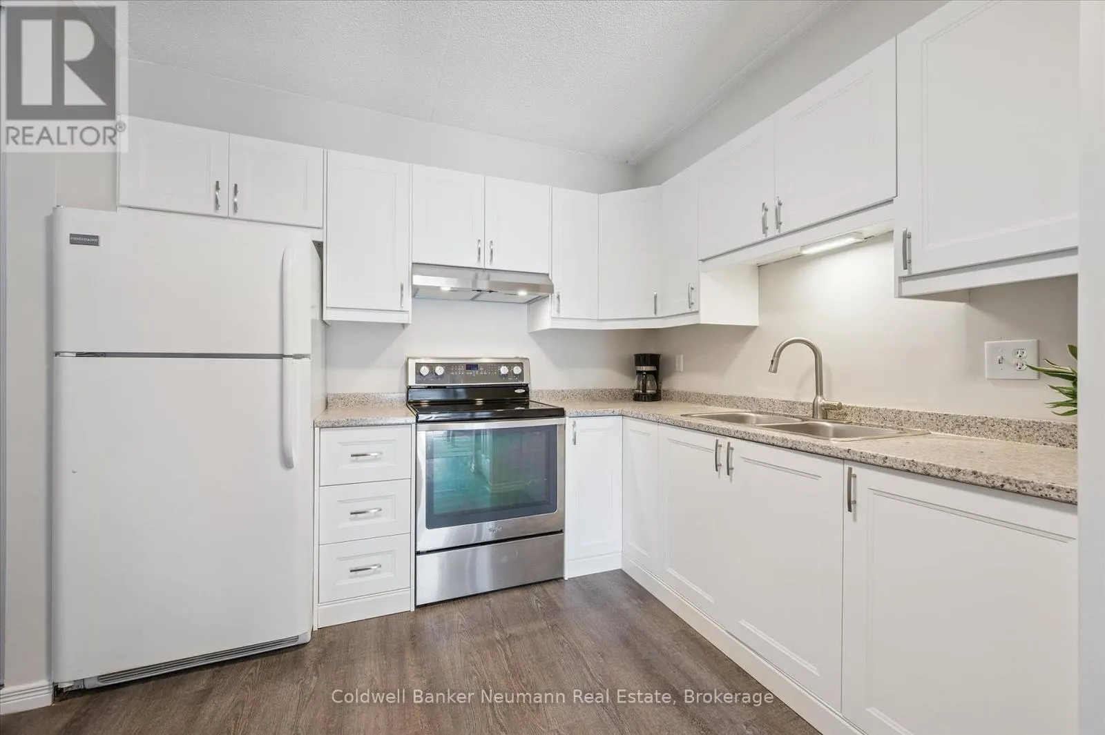 204 - 266 OVERLEA DRIVE, #204