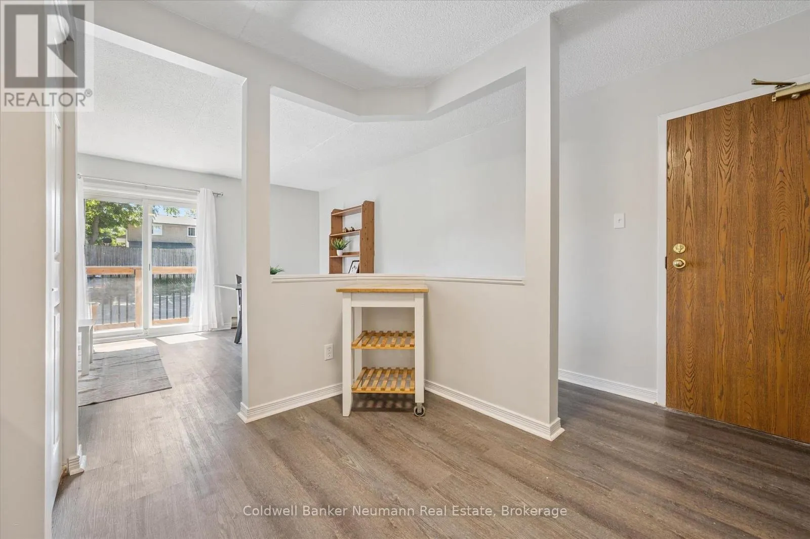 204 - 266 OVERLEA DRIVE, #204