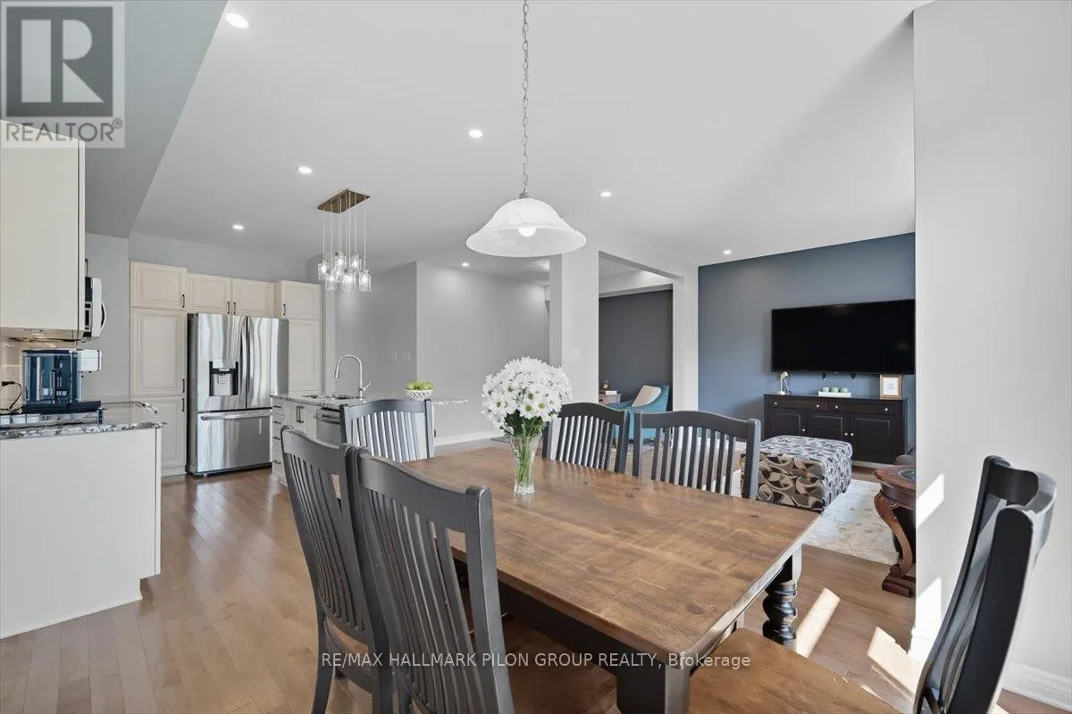 690 DECOEUR DRIVE