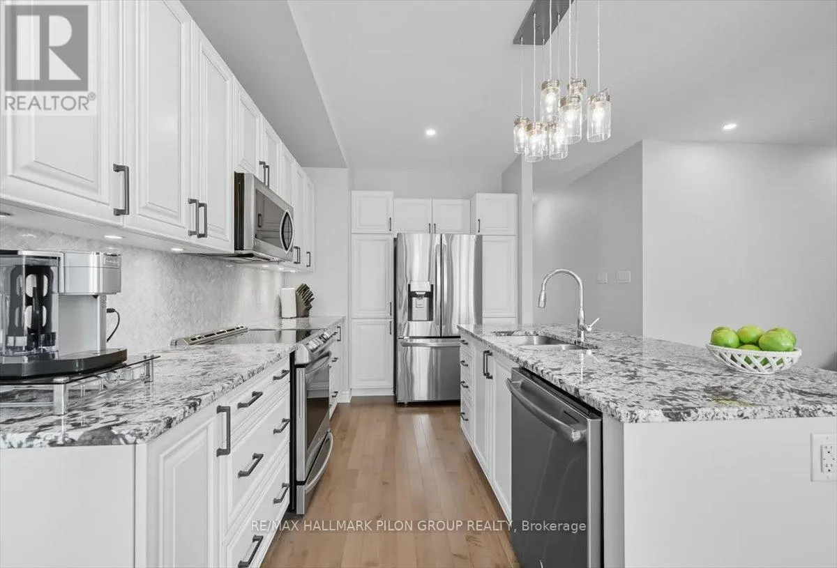 690 DECOEUR DRIVE