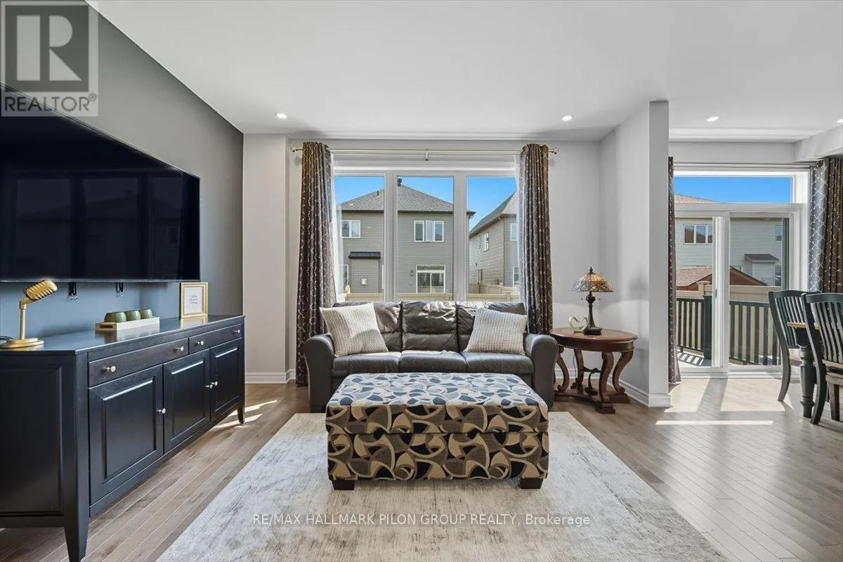 690 DECOEUR DRIVE