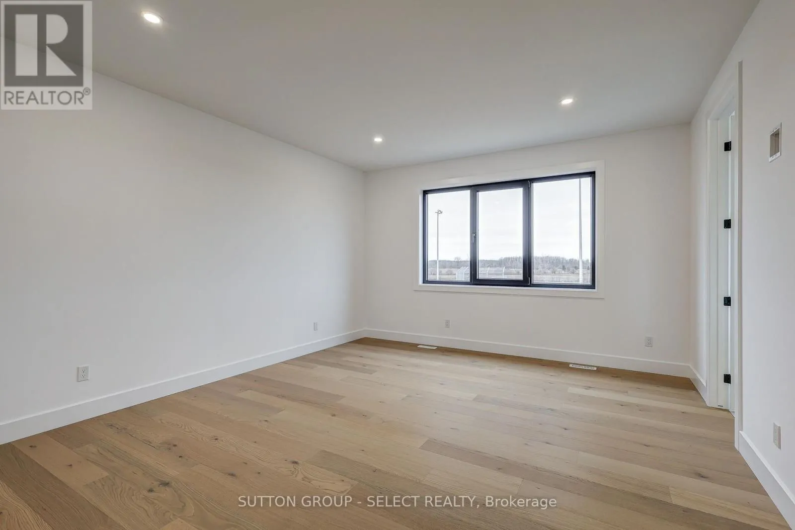 5 SYCAMORE ROAD