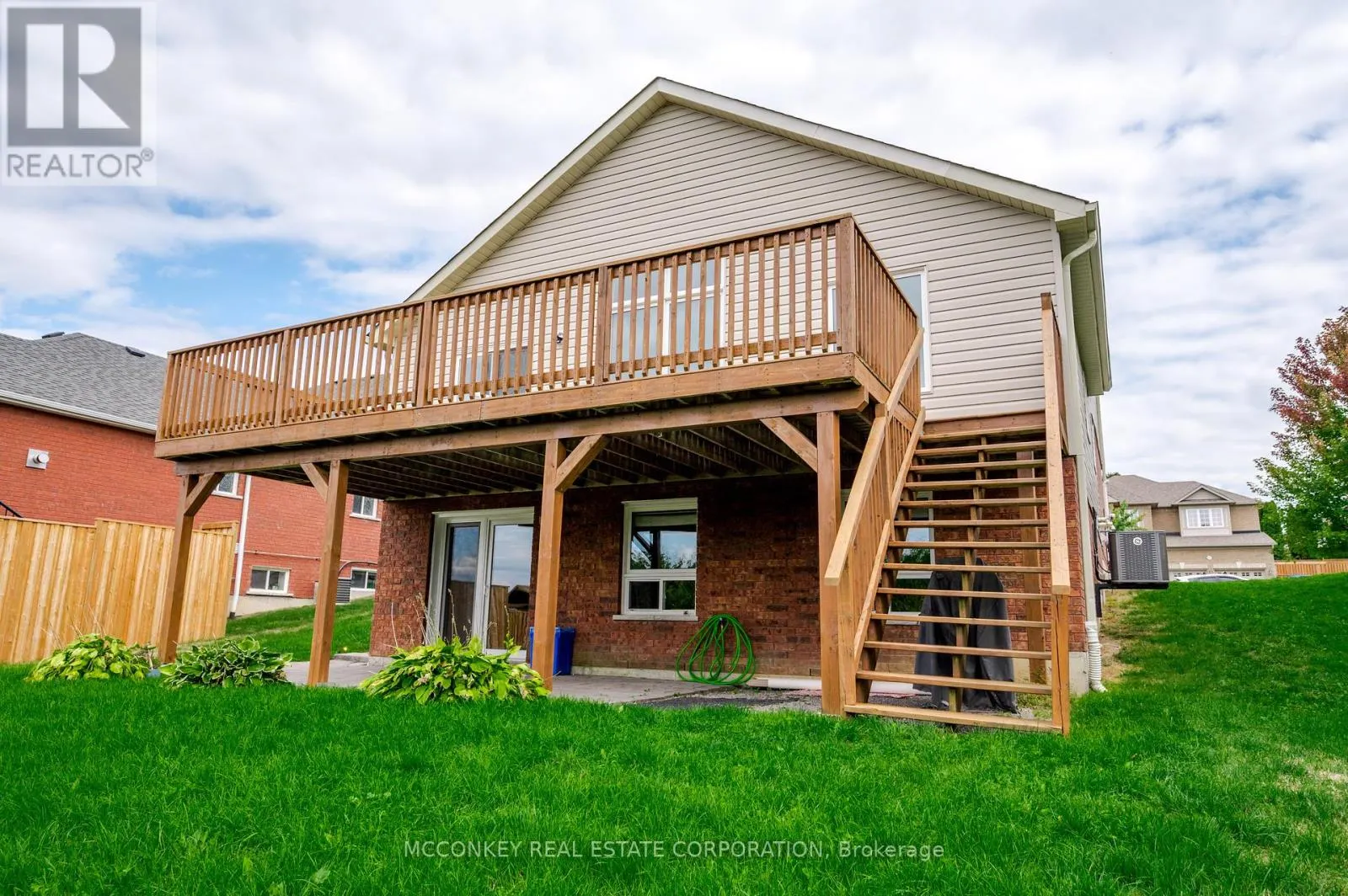 1563 SCOLLARD CRESCENT