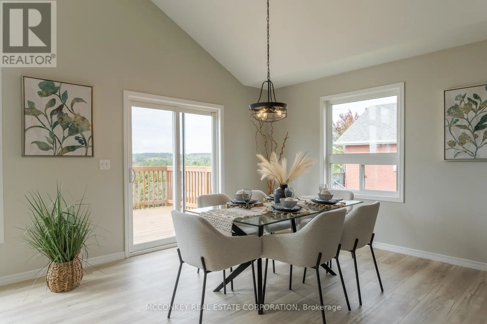 1563 SCOLLARD CRESCENT