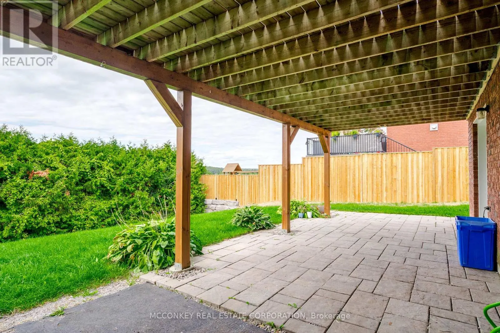 1563 SCOLLARD CRESCENT