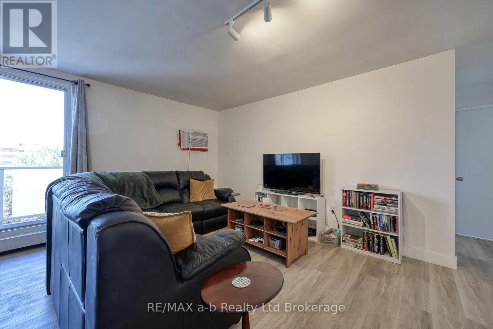 510 - 563 MORNINGTON AVENUE, #510