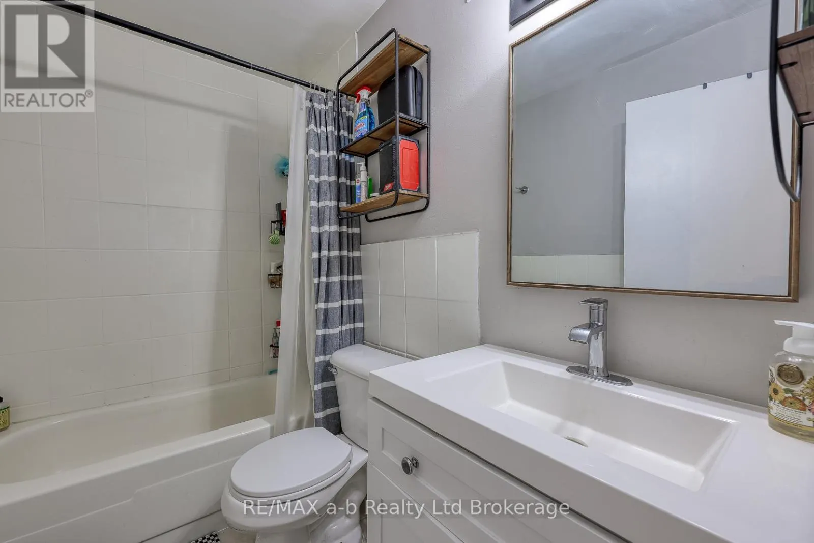 510 - 563 MORNINGTON AVENUE, #510
