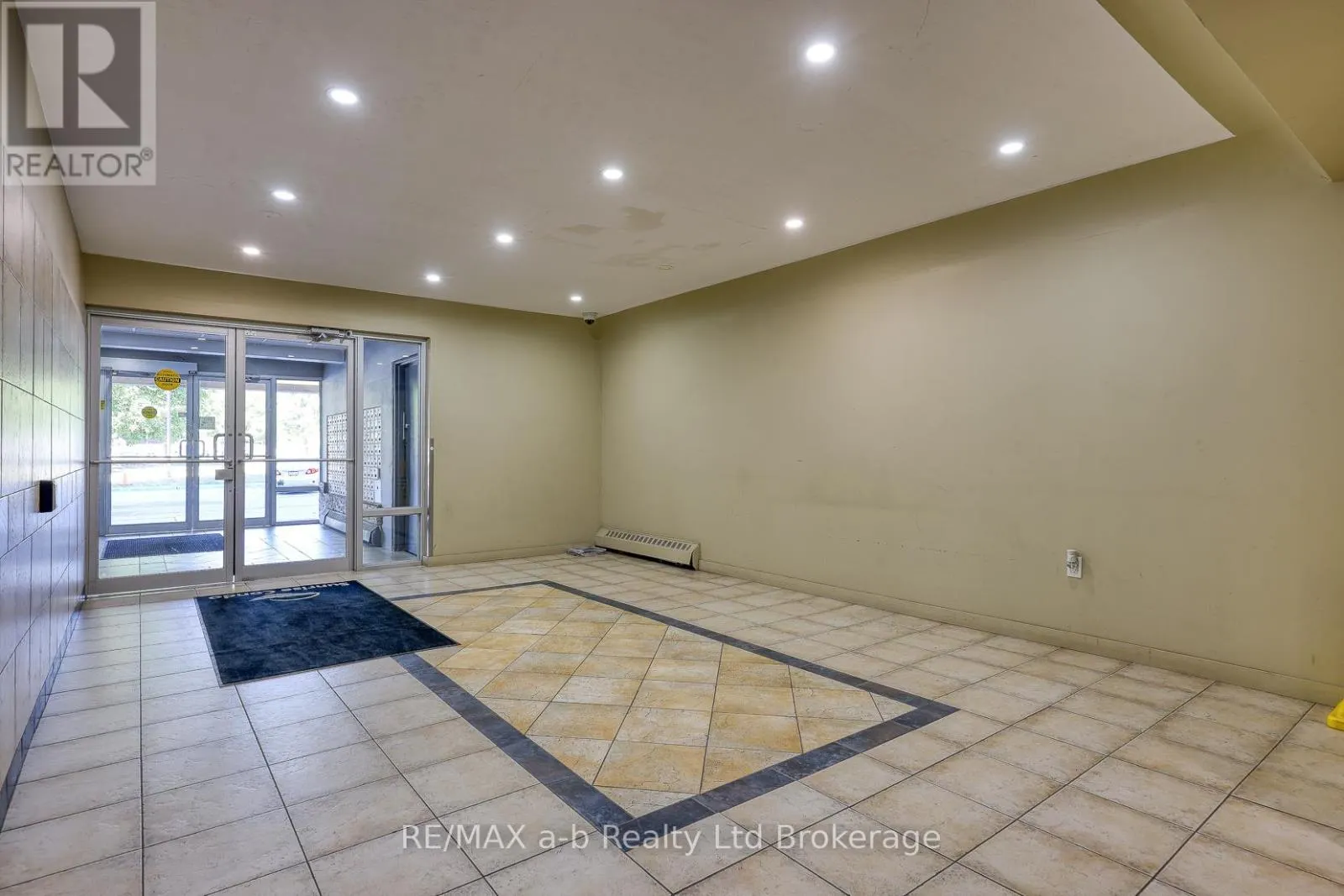 510 - 563 MORNINGTON AVENUE, #510