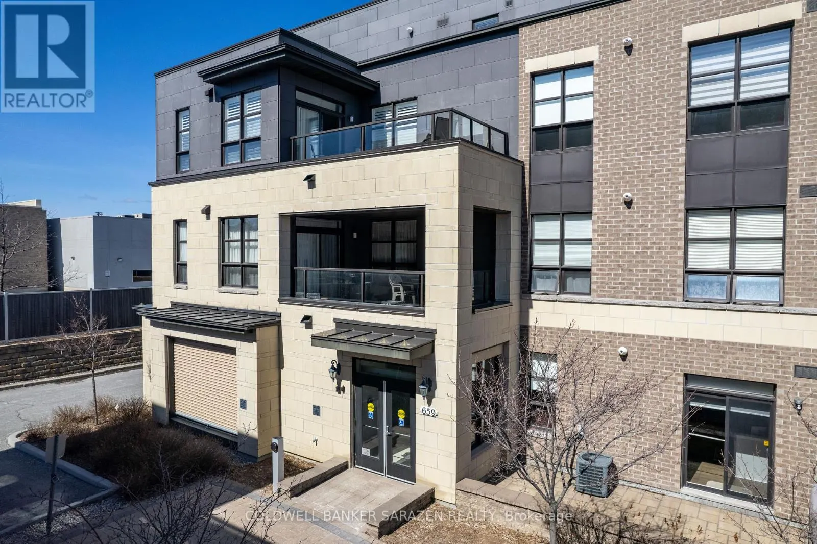 304 - 659 SUE HOLLOWAY DRIVE