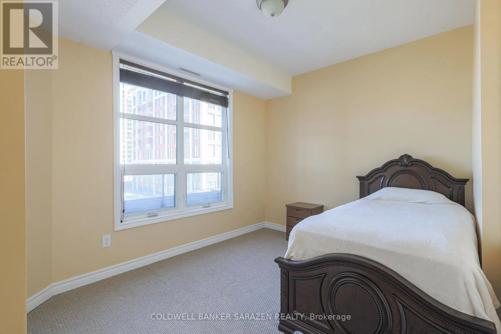 304 - 659 SUE HOLLOWAY DRIVE
