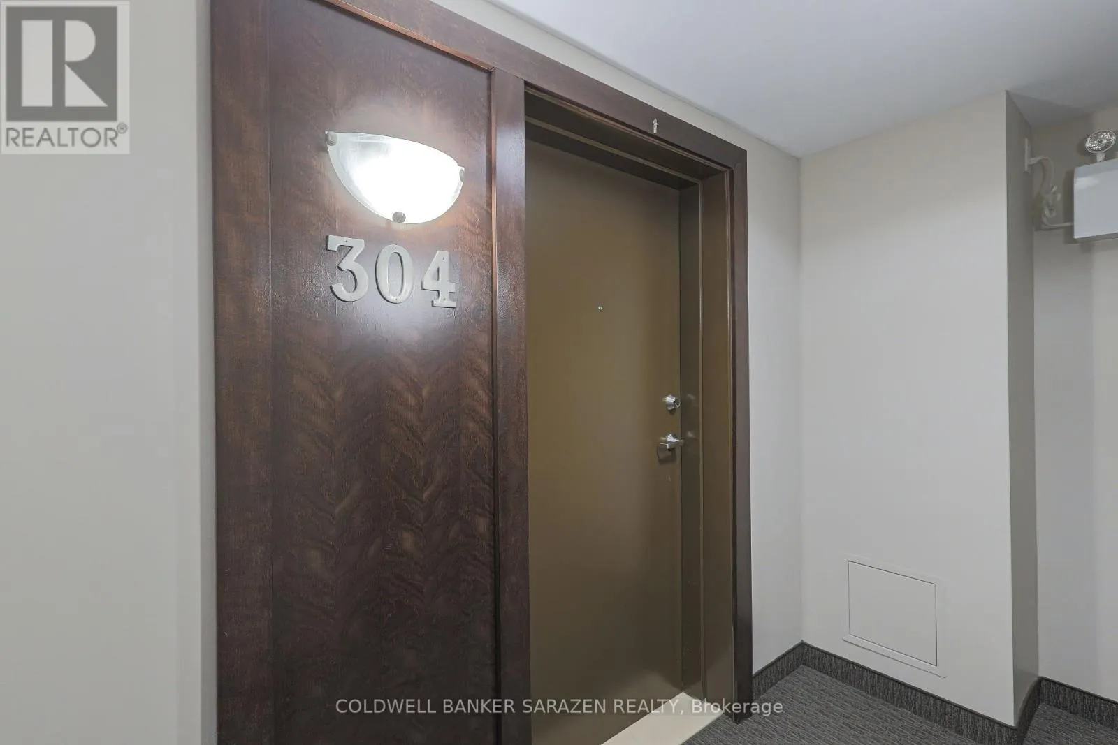 304 - 659 SUE HOLLOWAY DRIVE