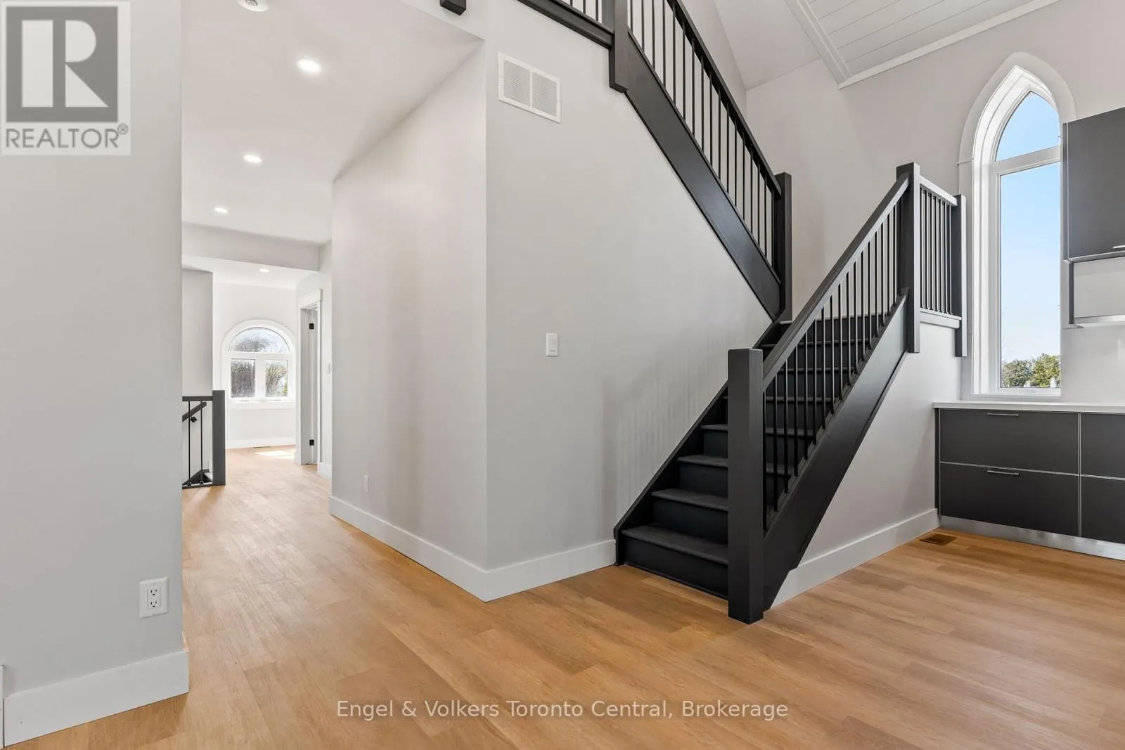 57 CRAWFORD STREET