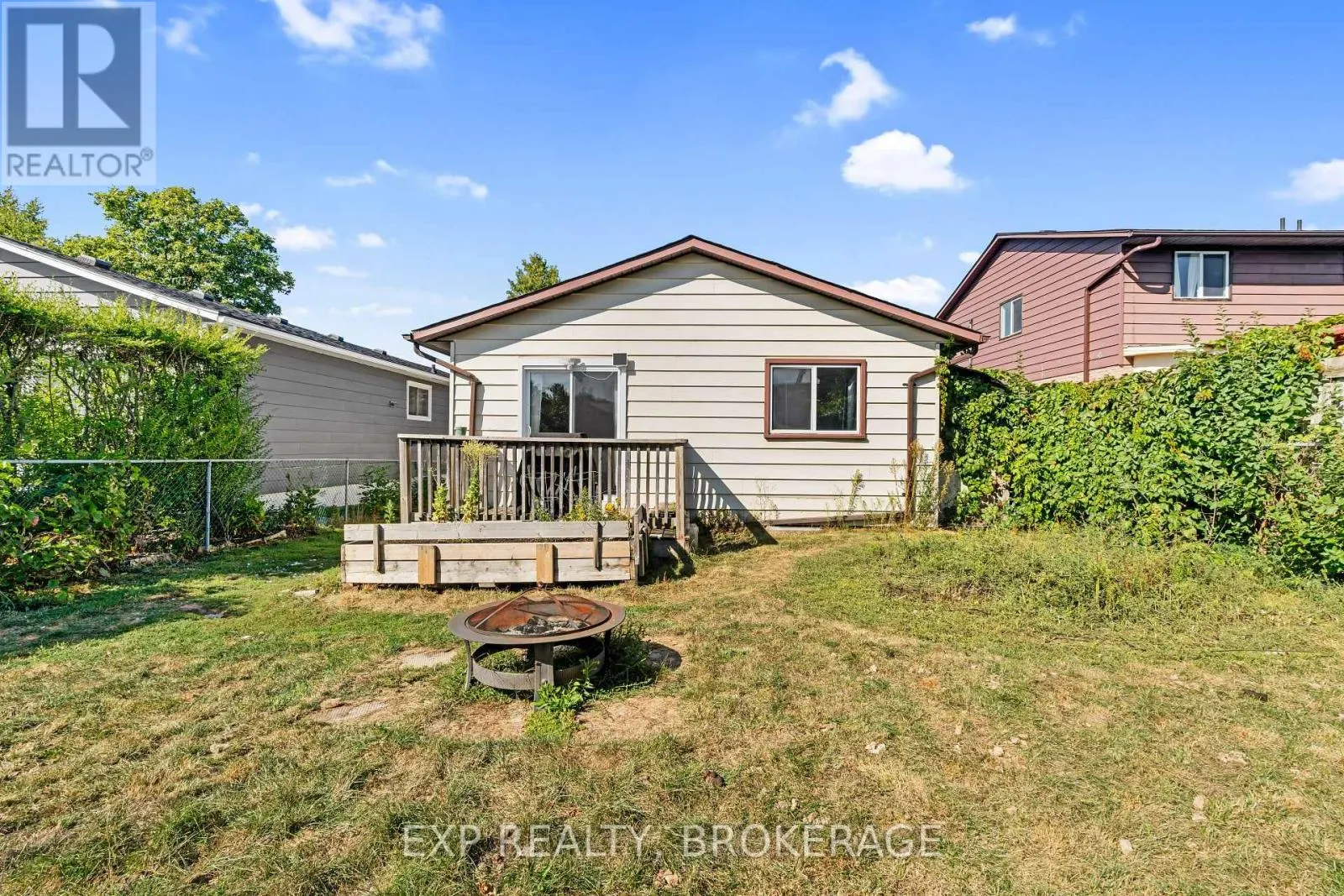 1120 BASSWOOD PLACE