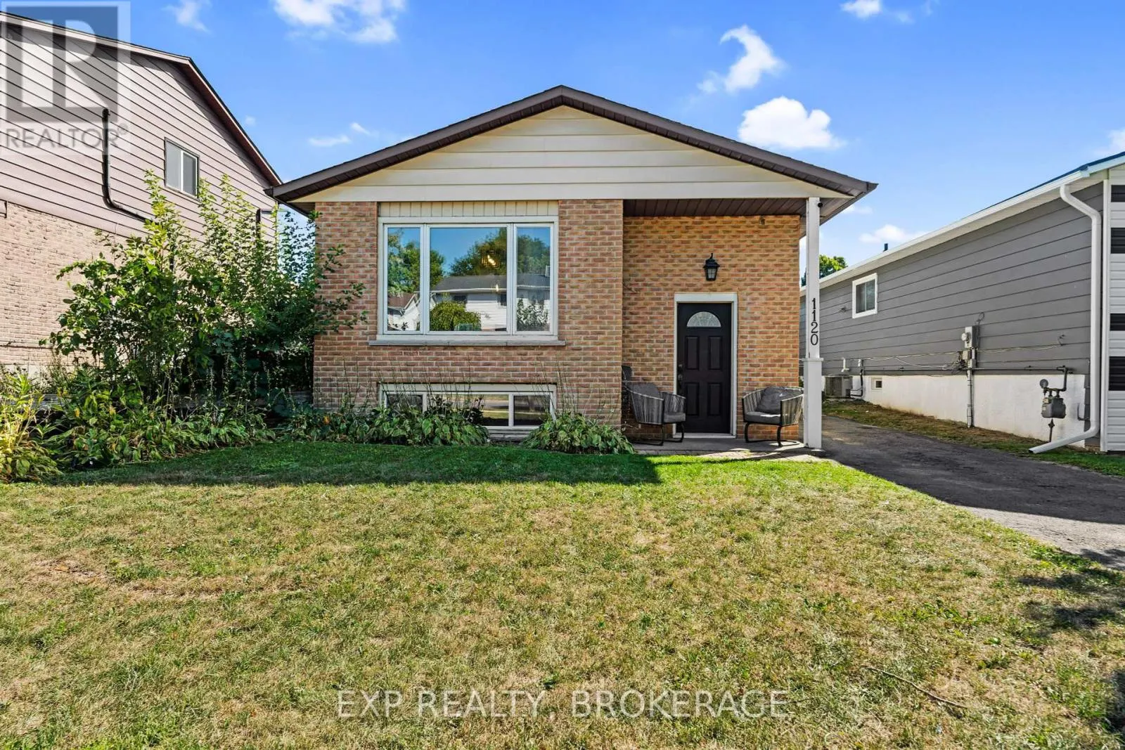 1120 BASSWOOD PLACE