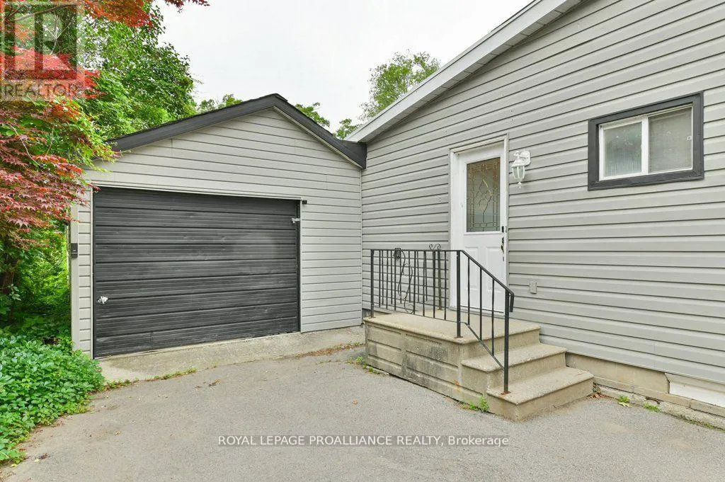 306 BLEECKER AVENUE