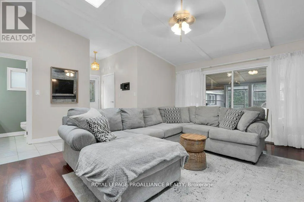 306 BLEECKER AVENUE